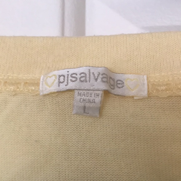 Yellow pullover - Picture 3 of 3